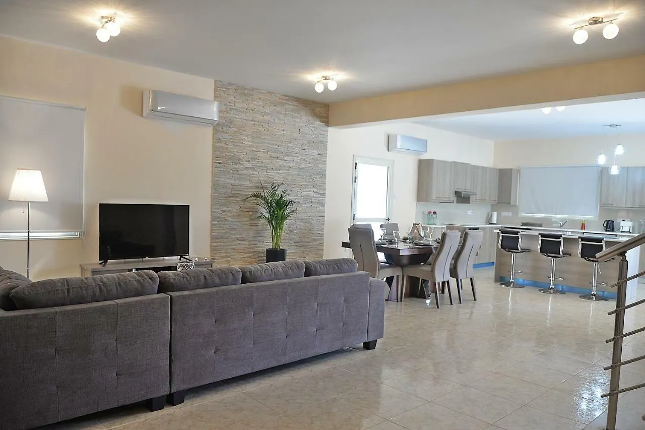 Aphrodite Nissi Villa Айя-Напа